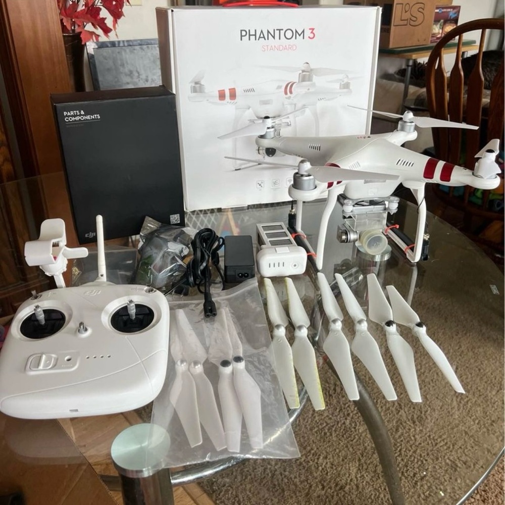 DJI phantom 3 drone